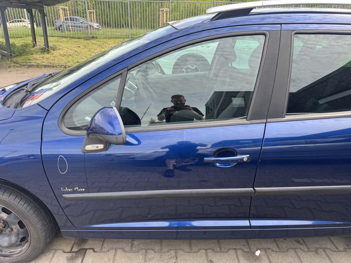 Peugeot 207SW original T&uuml;r vorn links KPL Montebello blau Rohbau Bj.2009